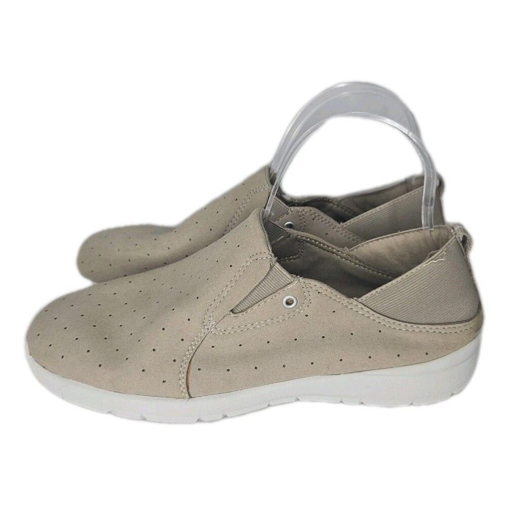 Easy Spirit Women’s Get Flex Slip On Lightweight Comfort Sneaker Beige, Size 9.5
